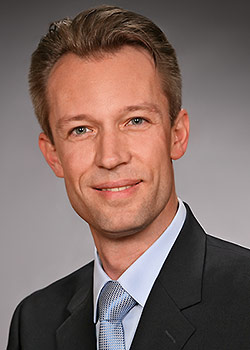Johannes M Luetz